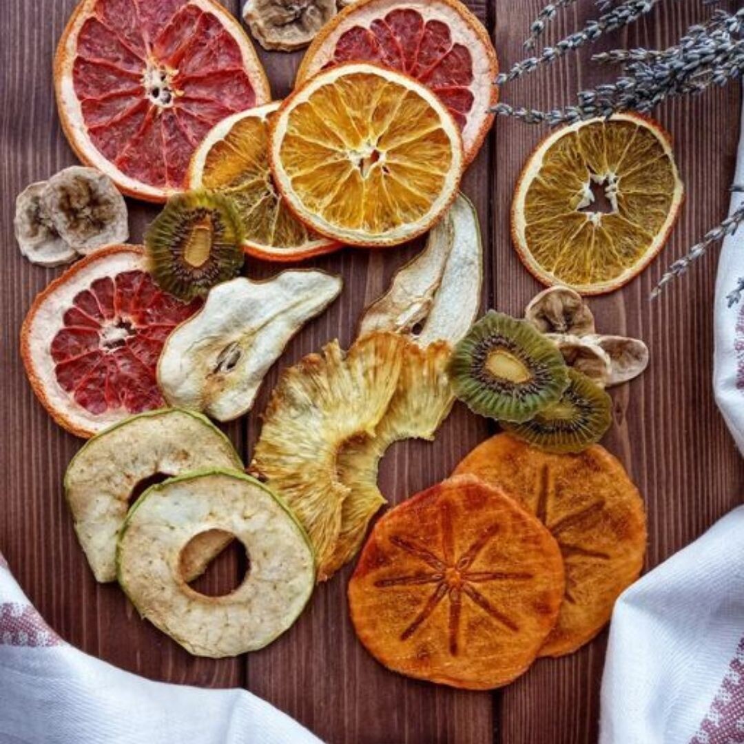 Kurutulmuş Meyveler